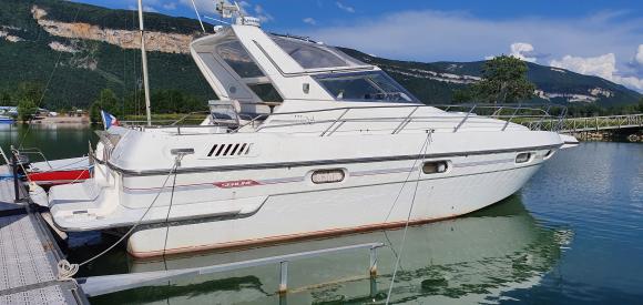 Bateau tout confort avec jacuzzi privatif, Isère