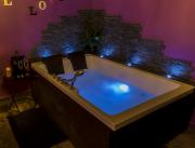 Grand appartement type suite avec jacuzzi, sauna, cheminée, Champagne à Perpignan - 9