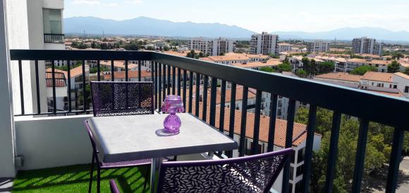 Grand appartement type suite avec jacuzzi, sauna, cheminée, Champagne à Perpignan