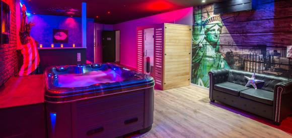 Loft ambiance New york, jacuzzi privatif et sauna, proche Mulhouse