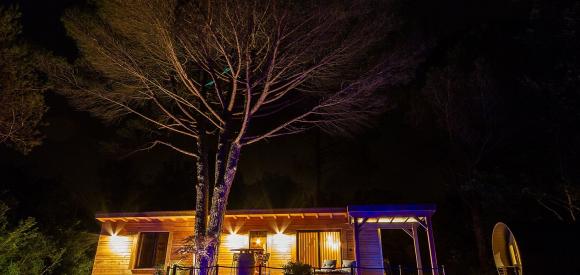 Cabane avec spa & piscine privés en Dordogne