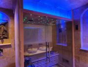 Suite romantique 80m² avec jacuzzi sauna et rooftop, Hyères - 3