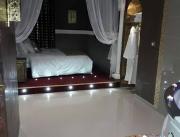 Suite luxueux et romantique, jacuzzi et sauna privatif, Lyon - 4