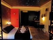 Chambre pour amoureux avec jacuzzi privatif dans le Var - 1