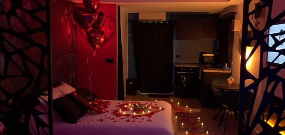 Chambre pour amoureux avec jacuzzi privatif dans le Var