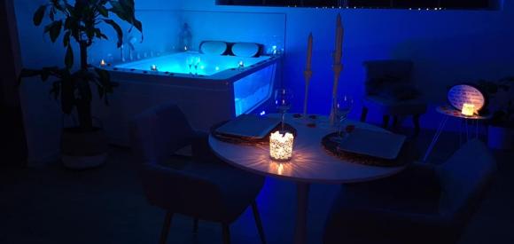 Loft avec jacuzzi balnéo et sauna privatif en Vendée