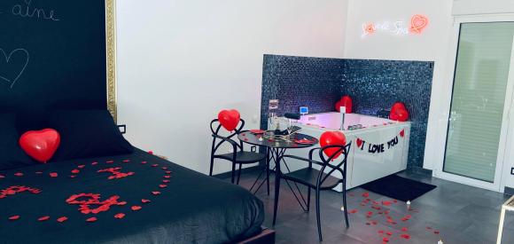 Appartement pour amoureux avec spa privatif, Essonne