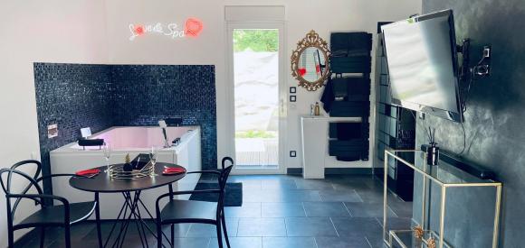 Appartement pour amoureux avec spa privatif, Essonne