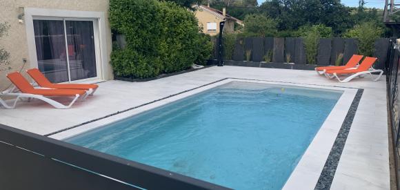 Villa romantique pour deux jacuzzi et sauna, St Privat Des Vieux