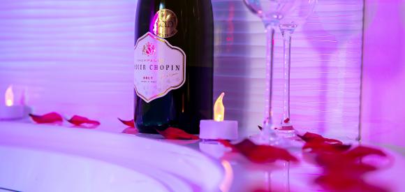 Suite Loveroom avec spa privatif, Seine et Marne