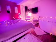 Suite Loveroom avec spa privatif, Seine et Marne - 3