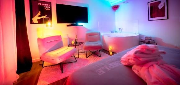 Suite Le Secret - Loveroom avec spa privatif