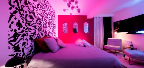 Suite Le Secret - Loveroom avec spa privatif