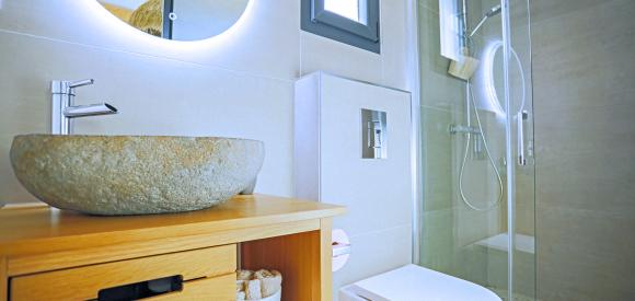 Suite 50 Nuances avec spa entre Marseille et Toulon