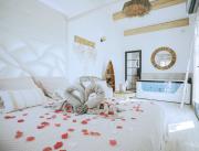 Love room, suite cocooning avec jacuzzi privatif entre Marseille et Toulon - 1