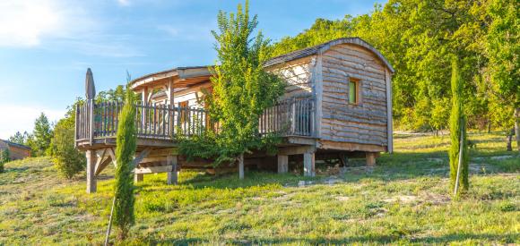 Cabane insolite pour deux piscine et terrasse avec vue, Clairac