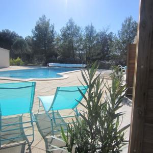 Suite cosy unique ; vous êtes les seuls hôtes reçus. Piscine et Balnéo Spa à disposition, Carsan, Gard