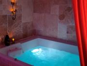 Suite romantique avec jacuzzi privatif et douche balnéo, Plan d’Orgon - 9