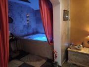 Suite romantique avec jacuzzi privatif et douche balnéo, Plan d’Orgon - 10