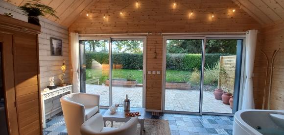 Gite romantique en amoureux avec spa privatif dans le Morbihan