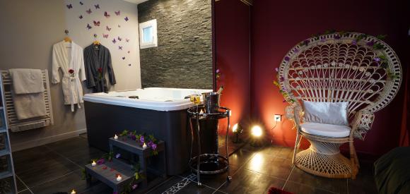 Jacuzzi privé intérieur à 8 km de Toulouse