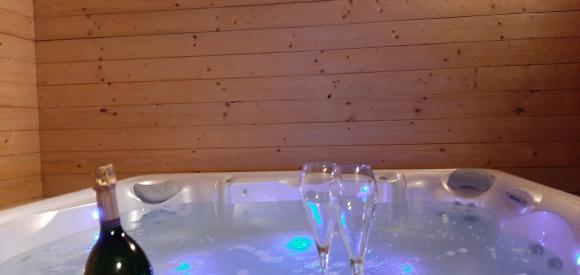 Villa pour amoureux avec jacuzzi privé, Côtes d'Armor