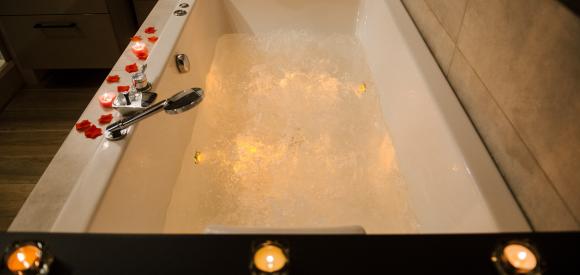 Suite Romantique avec jacuzzi au cœur de Perpignan