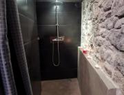 Suite de charme avec jacuzzi et sauna à Grenoble - 8