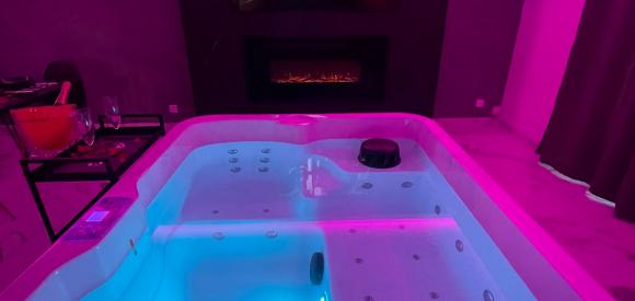 ❤️Suite avec Jacuzzi privé❤️ 20min de Fontainebleau