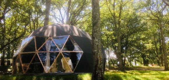 Jungle Dôme en amoureux avec baignoire spa, Midi Pyrénées