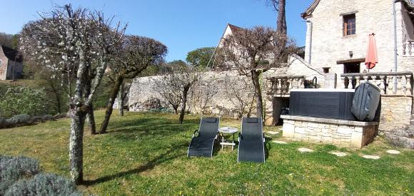 Petite maison cosy avec spa privatif près de Rocamadour