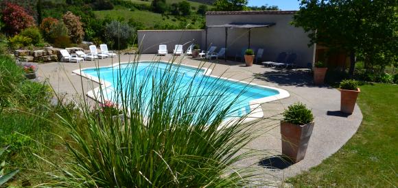 Cabane sur pilotis avec spa privatif, proche Carcassonne