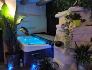 Suite avec piscine couverte chauffée, jacuzzi, détente et romantisme, - 7