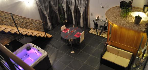 Villa romantique pour deux jacuzzi et sauna, St Privat Des Vieux