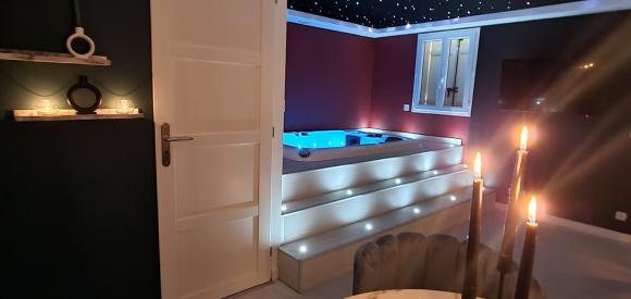 Suite romantique avec spa privatif, 20 minutes de Tours