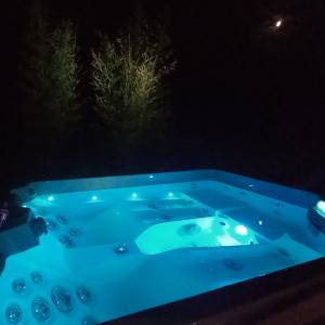 KOTA FINLANDAIS avec jacuzzi privé, Hautes Pyrénées