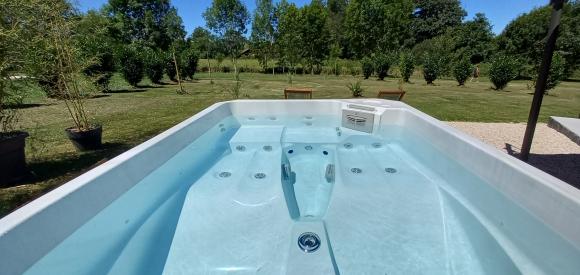 KOTA FINLANDAIS avec jacuzzi privé, Hautes Pyrénées