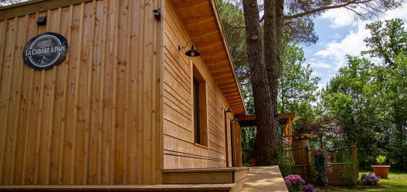 Cabane avec spa & piscine privés en Dordogne