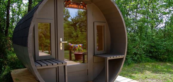 Cabane avec spa & piscine privés en Dordogne