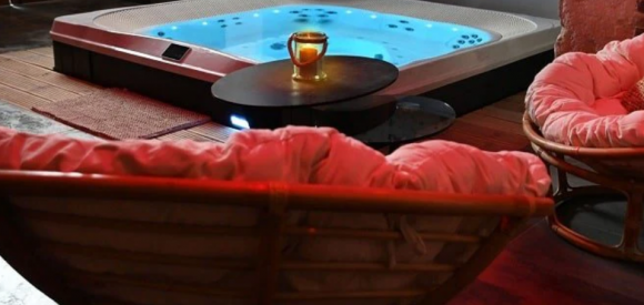 Escapade Romantique avec spa, sauna et hammam privatifs, Yonne