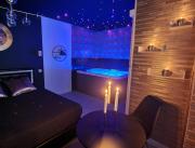 Suite romantique avec jacuzzi privatif, 20 min de Tours - 2