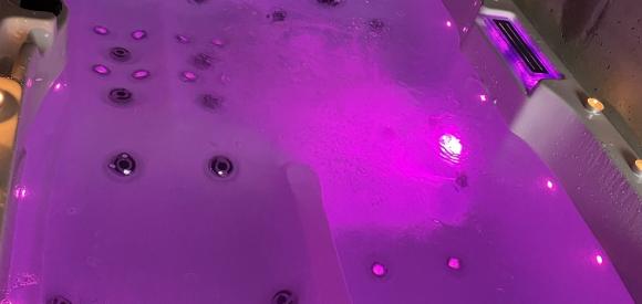 Suite romantique avec jacuzzi privatif, lit king size, proche Touquet