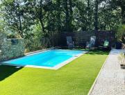 Loveroom de charme bien-être avec jacuzzi privé, Haut Var - 3