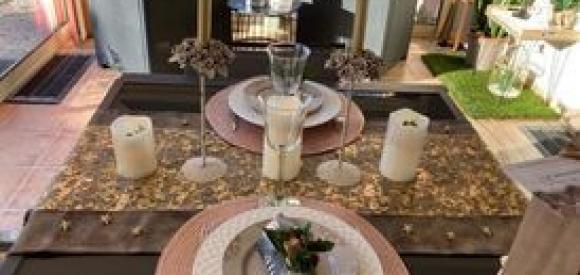 Loveroom de charme bien-être avec jacuzzi privé, Haut Var