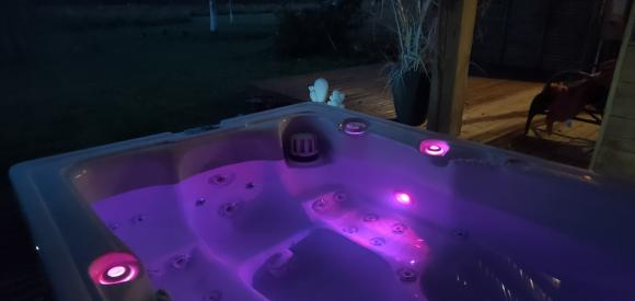 LOVE ROOM, SPA privé en terrasse couverte VUE prairie, luminothérapie, hammam Baie de Somme