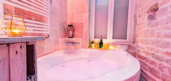 Appartement "prestige" spa et sauna privatif , Dijon