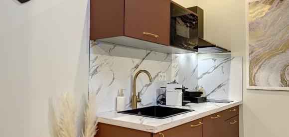 Suite Cocon Blanc avec Spa/Jacuzzi privatif à 45min de Lyon
