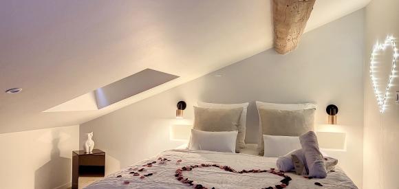 Suite Cocon Blanc avec Spa/Jacuzzi privatif à 45min de Lyon