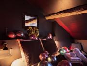 Suite Luxe Rouge avec Spa/Jacuzzi privatif LOVEROOM à 45min de Lyon - 15