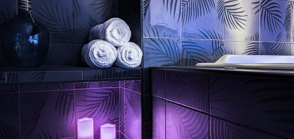 Suite Luxe Rouge avec Spa/Jacuzzi privatif LOVEROOM à 45min de Lyon